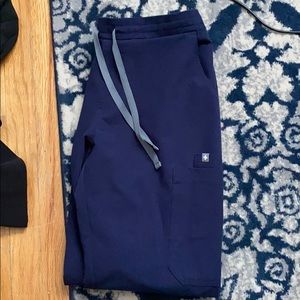 Figs Yola skinny scrub pants